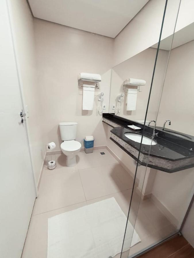Charles Hotel Pôrto Ferreira Eksteriør billede