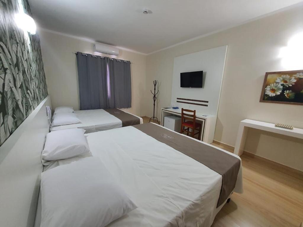 Charles Hotel Pôrto Ferreira Eksteriør billede